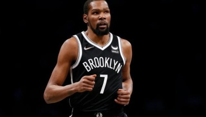 世俱杯免费直播-谁是当今联盟最强关键球员？KD德罗赞征服一众高管