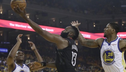 阿里纳斯：18年西决火箭三分27连铁 期间哈登被犯规但裁判不吹